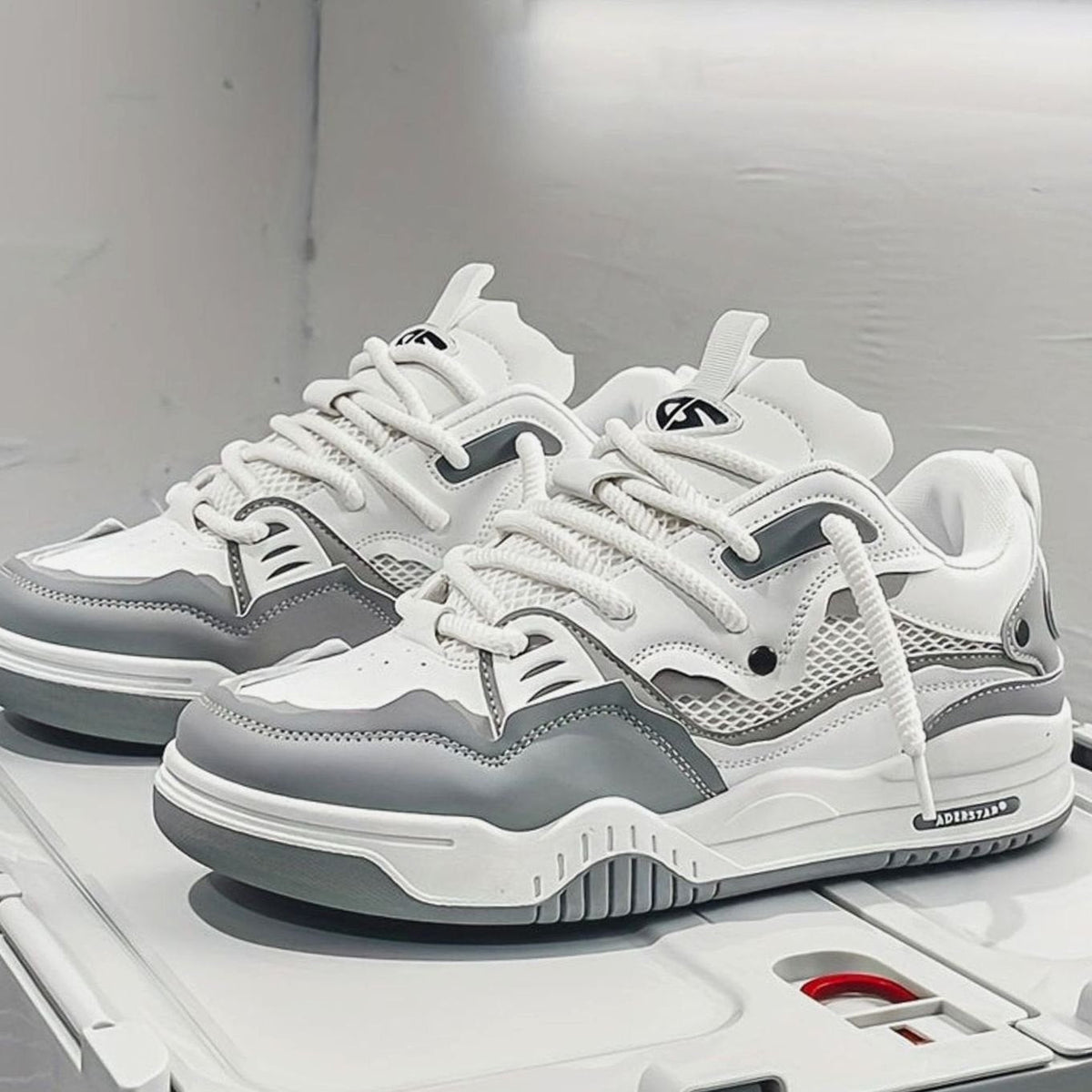 Elijah | Men's Chunky Low-Top Lace-Up Fashion Sneakers