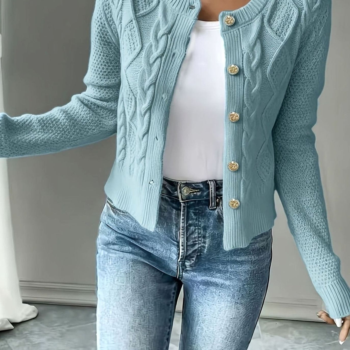 Penelope | Women's Cable-Knit Button-Front Cropped Cardigan Sweater