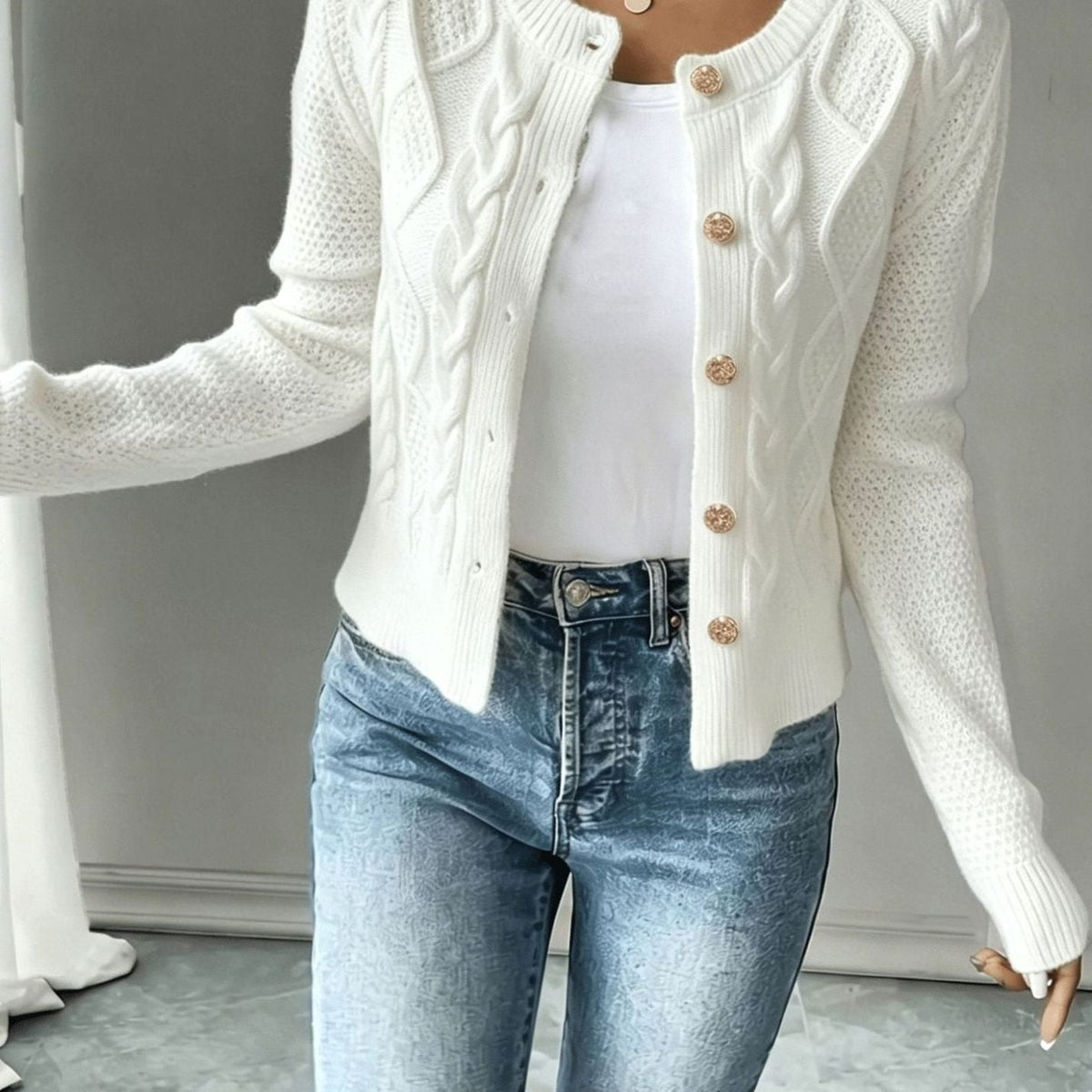 Penelope | Women's Cable-Knit Button-Front Cropped Cardigan Sweater