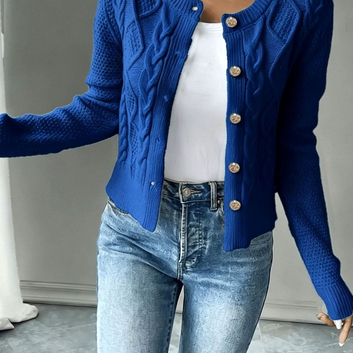 Penelope | Women's Cable-Knit Button-Front Cropped Cardigan Sweater