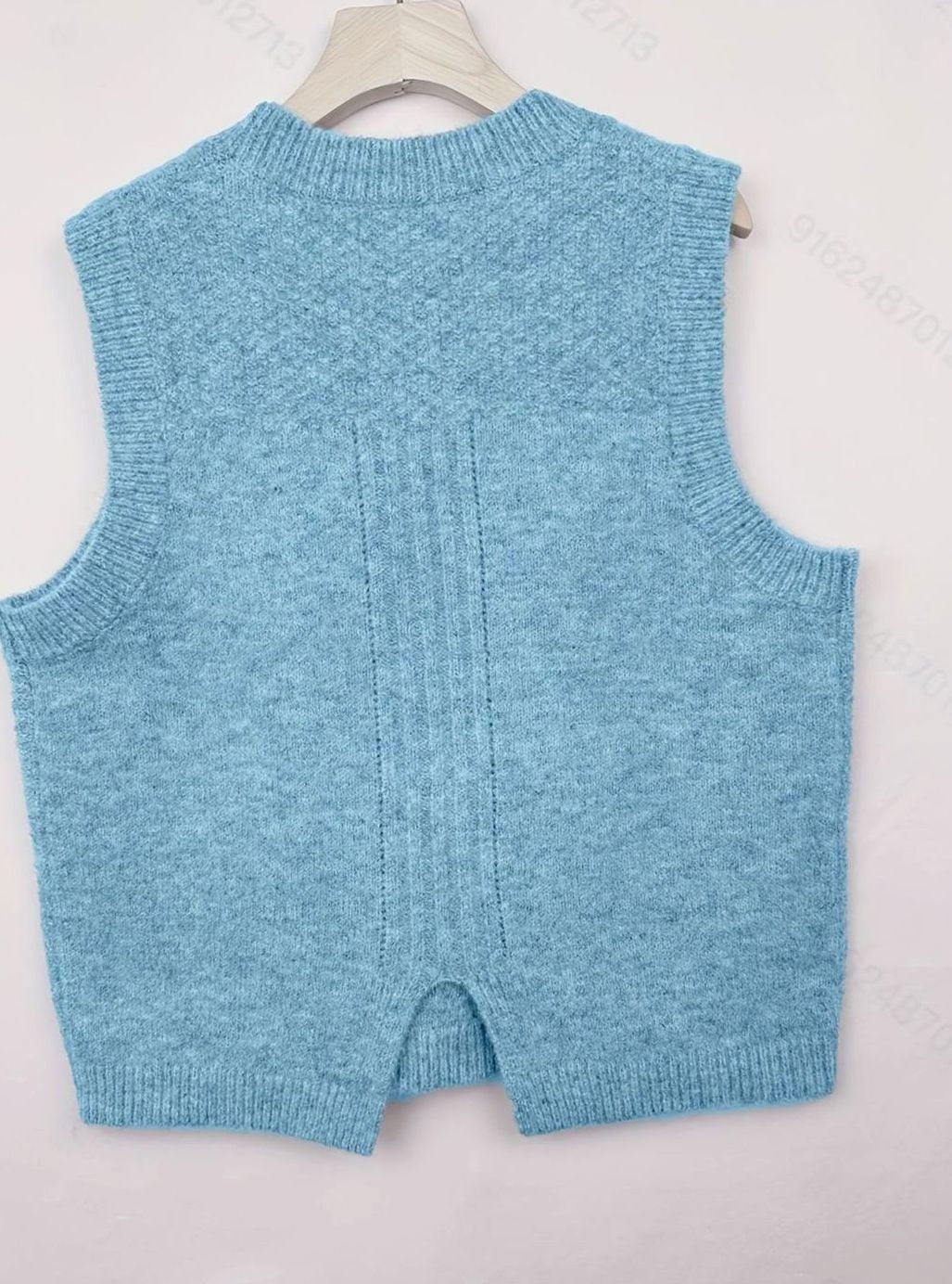 Aria | Women's Cable-Knit Sleeveless Sweater Vest Round Neck