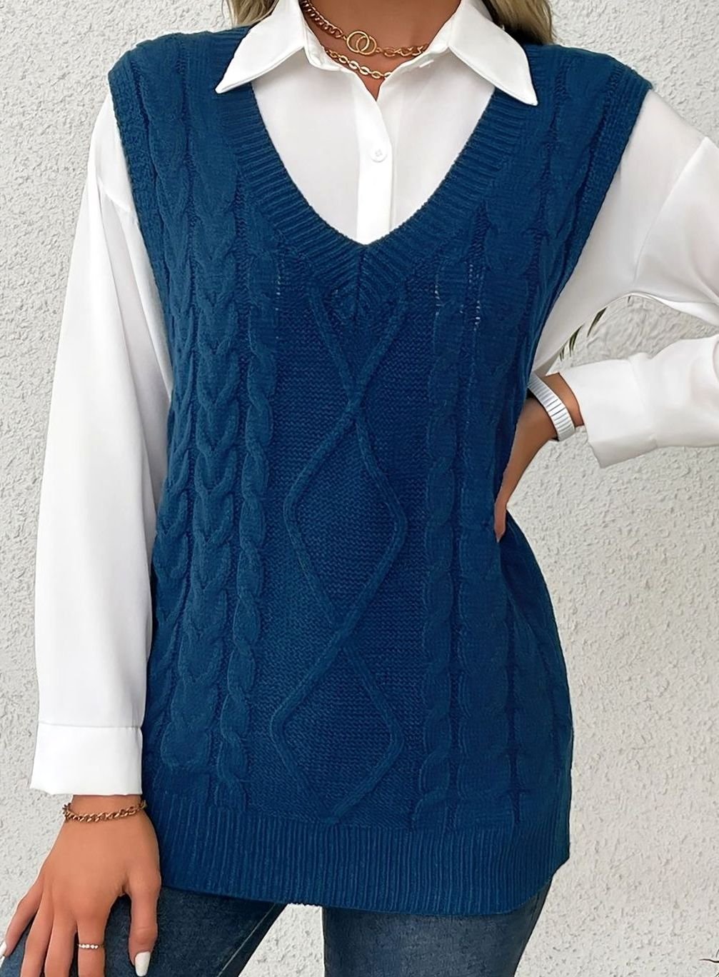 Grace | Women's Cable-Knit V-Neck Sweater Vest Relaxed Fit