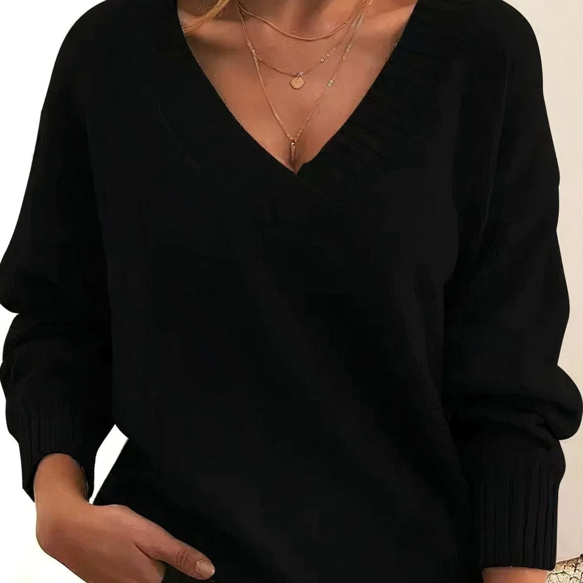Mia | Women's Cashmere Blend V-Neck Long Sleeve Relaxed Knit Sweater