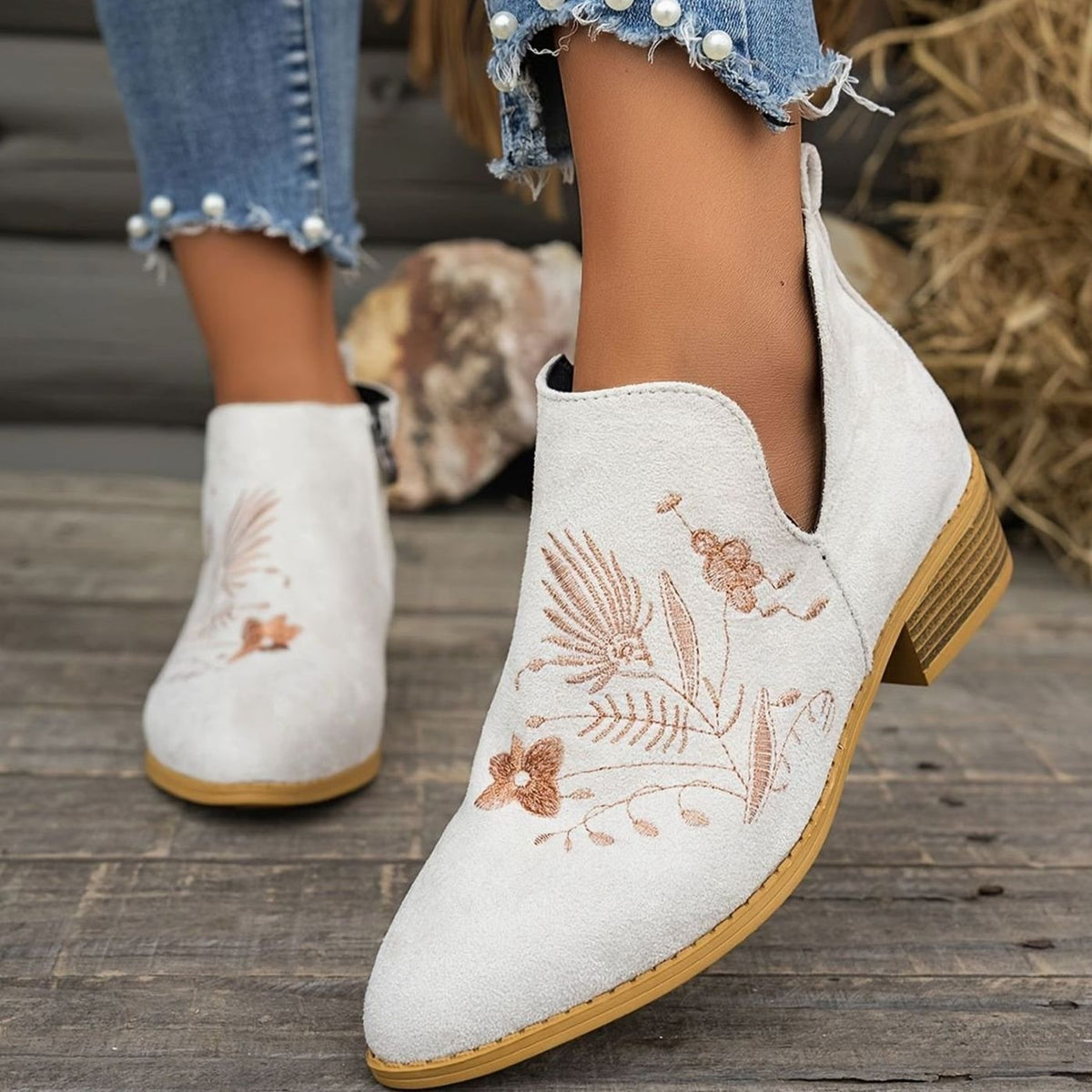 Sophia | Women's Embroidered Low-Heel Pointed-Toe Ankle Boots