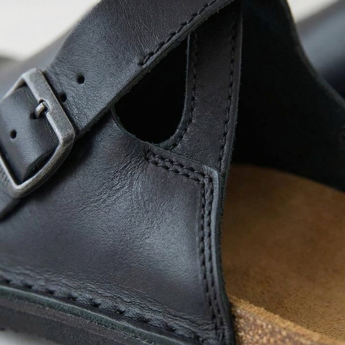 Grace | Women's Full-Grain Leather Slip-On Ergonomic Clogs