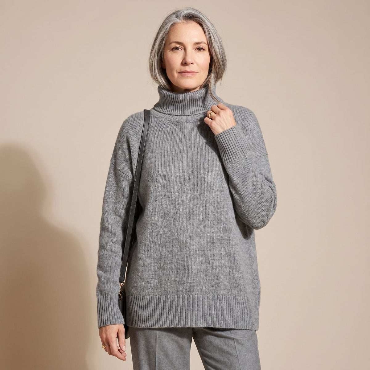 Amelia | Women's Oversized Turtleneck Soft Knit Pullover Sweater