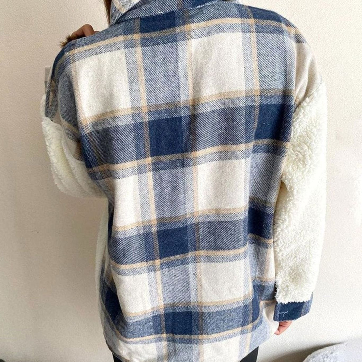 Olivia | Women's Plaid Sherpa-Lined Button-Up Shacket