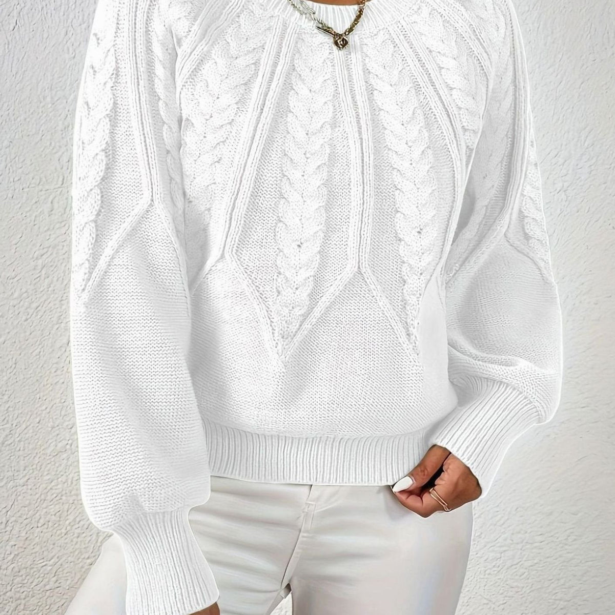 Amelia | Women's Relaxed Cable-Knit Lantern Sleeve Sweater