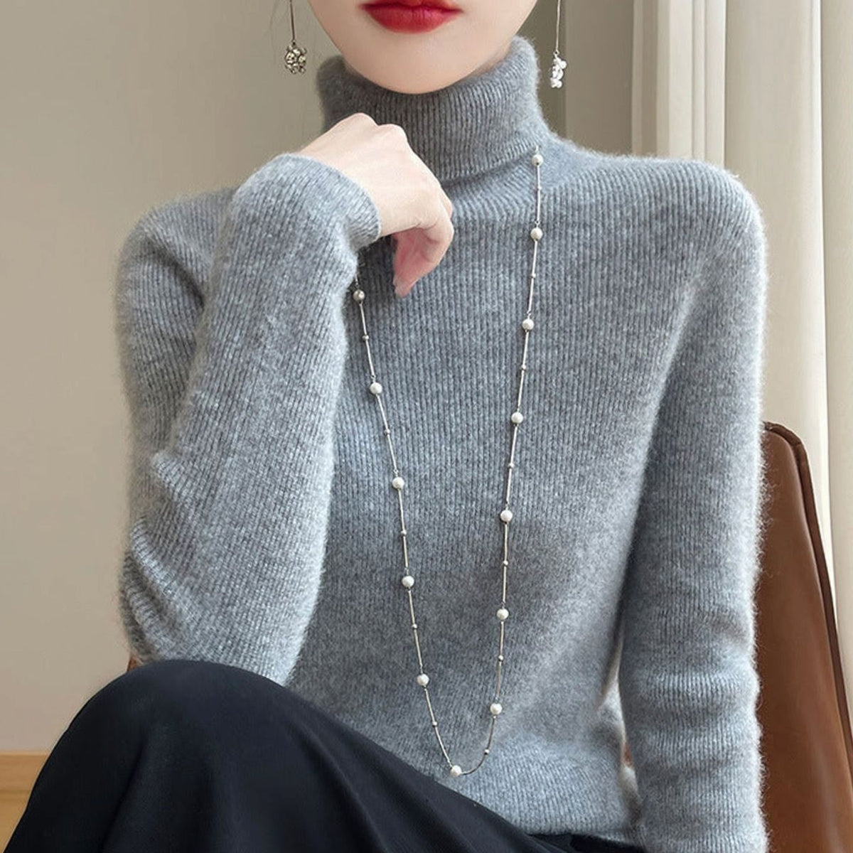 Olivia | Women's Slim-Fit Ribbed Turtleneck Sweater