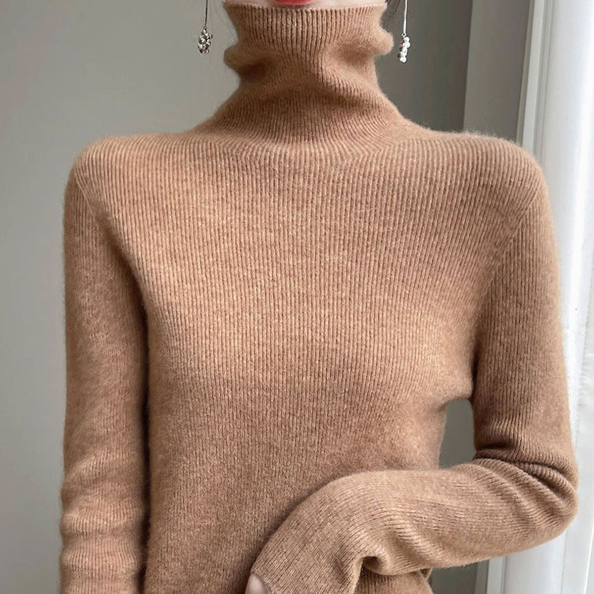 Olivia | Women's Slim-Fit Ribbed Turtleneck Sweater