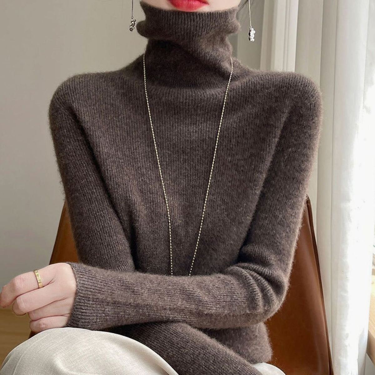 Olivia | Women's Slim-Fit Ribbed Turtleneck Sweater
