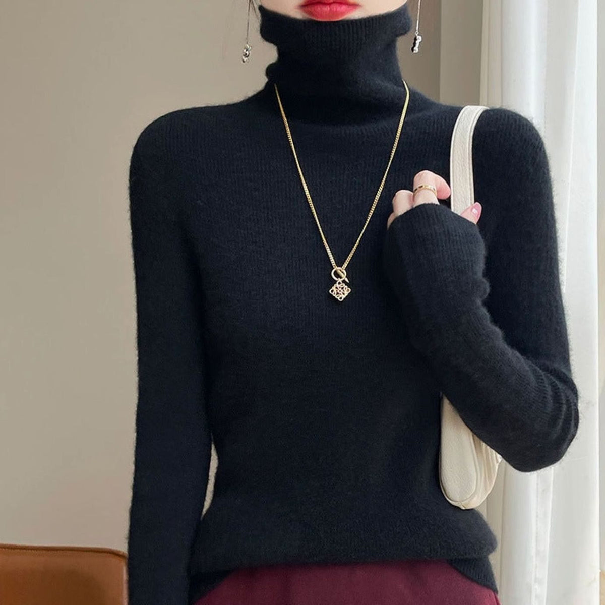 Olivia | Women's Slim-Fit Ribbed Turtleneck Sweater