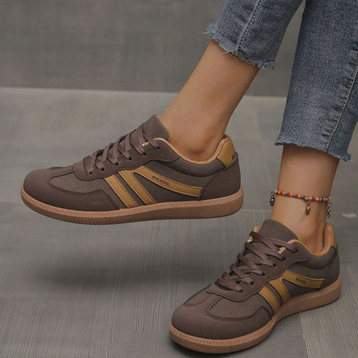 Mia | Women's Wide Toe Box Orthopedic Lace-Up Sneakers