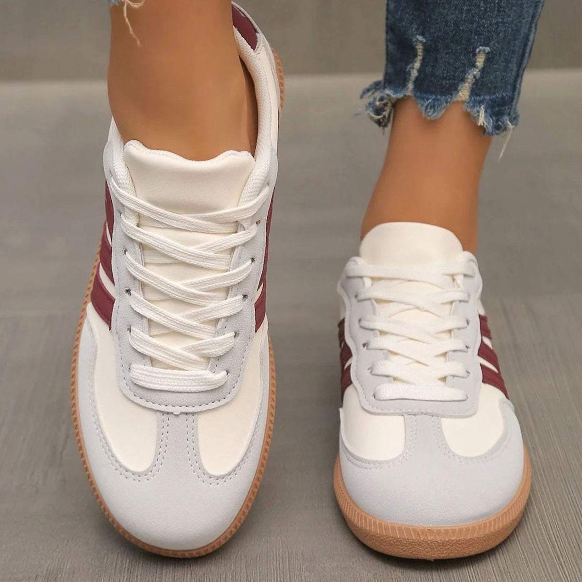 Mia | Women's Wide Toe Box Orthopedic Lace-Up Sneakers